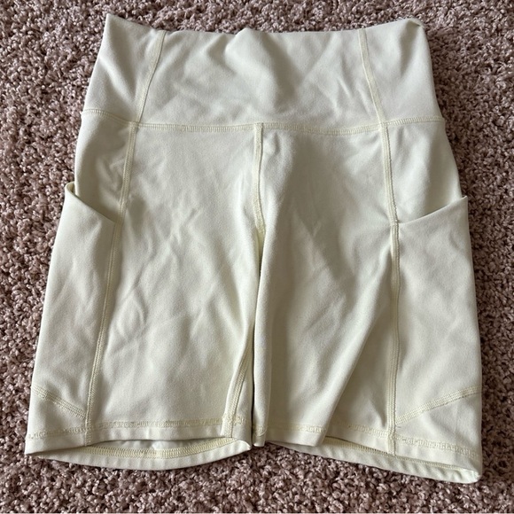 Fabletics Pire Lux Biker Shorts - Picture 3 of 7